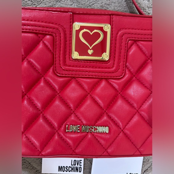 Love Moschino woman’s Polyurethane quilted logo Crossbody Bag Red - Picture 2 of 16